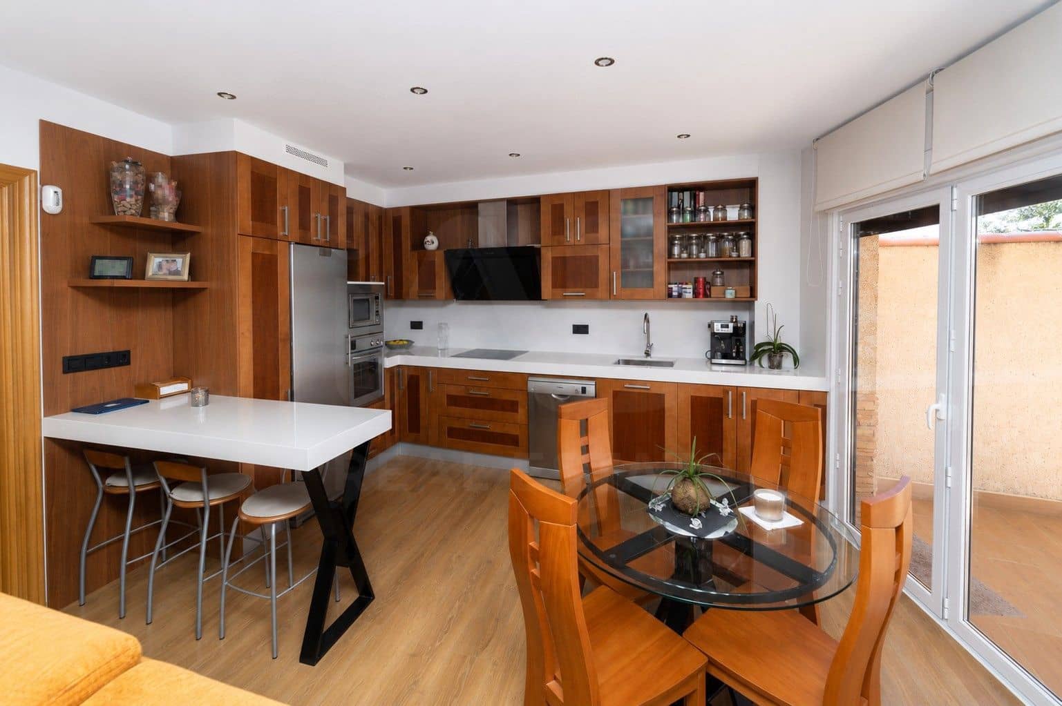 4 chambre Villa/Maison à vendre à Leon ville avec garage - 320 000 € (Ref: 9988097)
