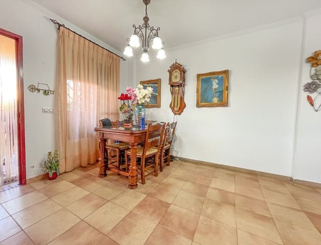 4 soverom Rekkehus til salgs i Huelva by - € 304 000 (Ref: 9988098)