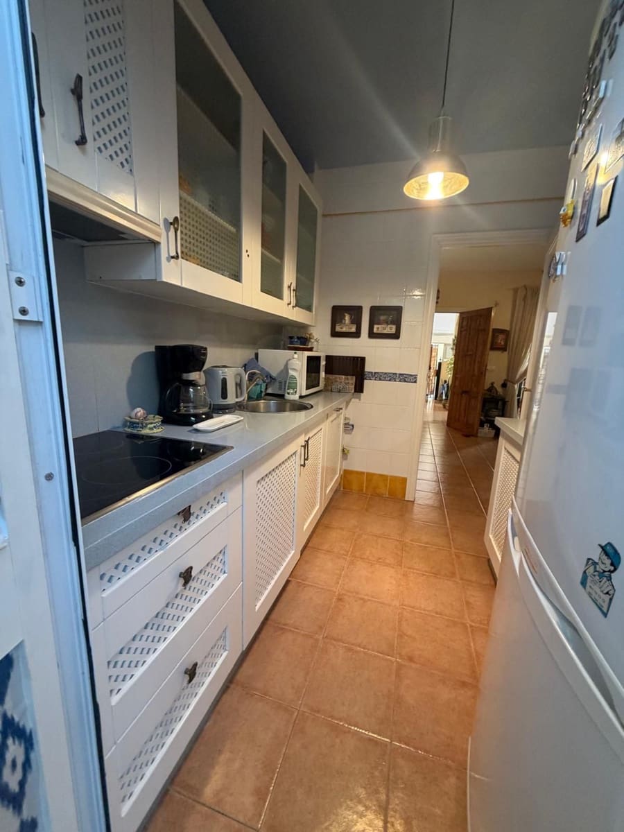 5 soveværelse Rækkehus til salg i Huelva by med swimmingpool garage - € 369.990 (Ref: 9988099)