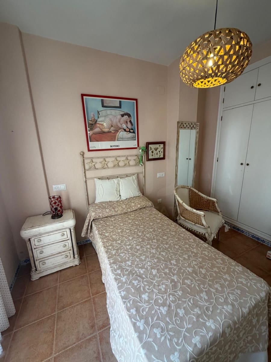 5 soveværelse Rækkehus til salg i Huelva by med swimmingpool garage - € 369.990 (Ref: 9988099)