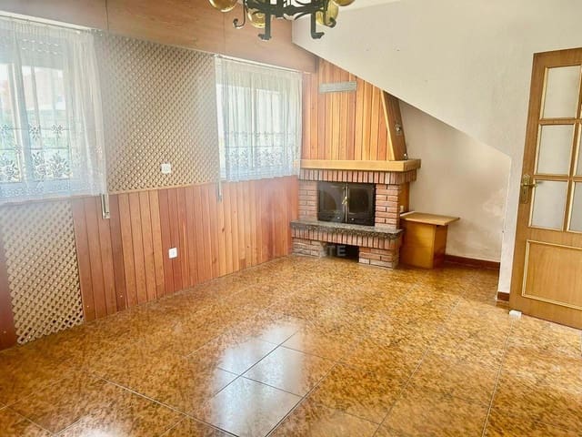 3 Zimmer Haus zu verkaufen in León Stadt mit Garage - 130.000 € (Ref: 9988100)