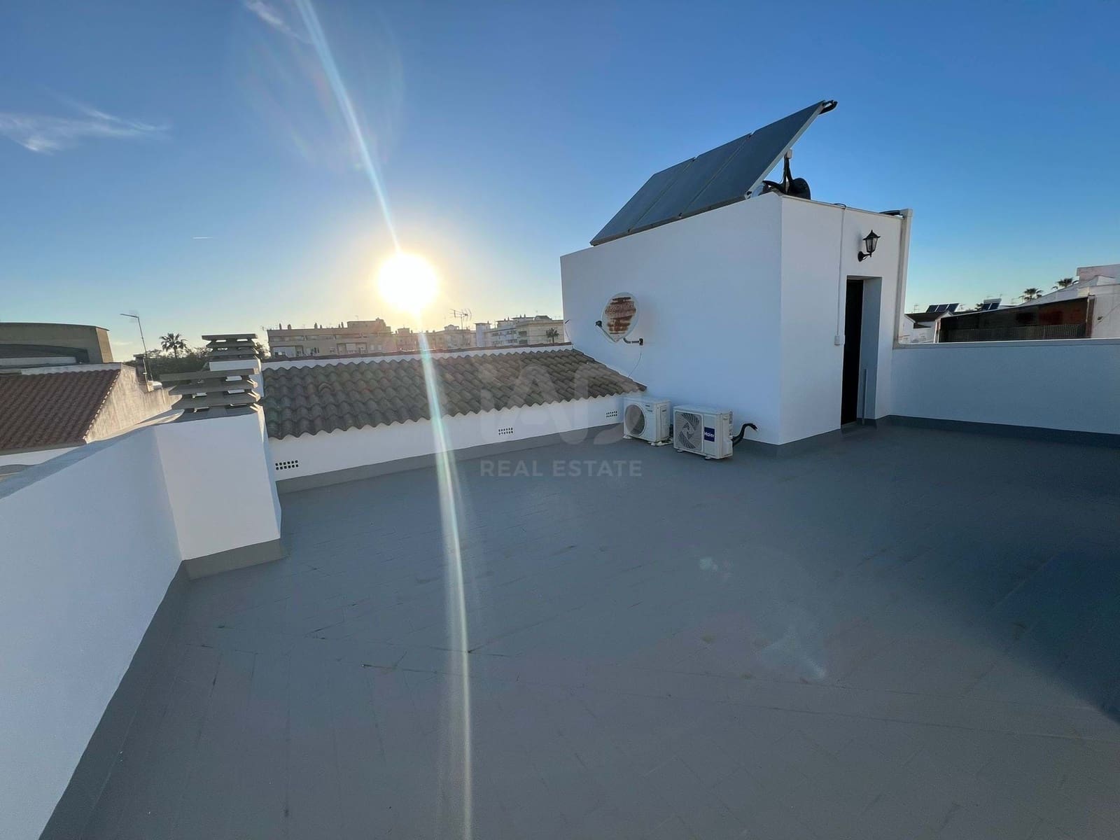3 bedroom Penthouse for sale in Lepe - € 176,000 (Ref: 9988101)
