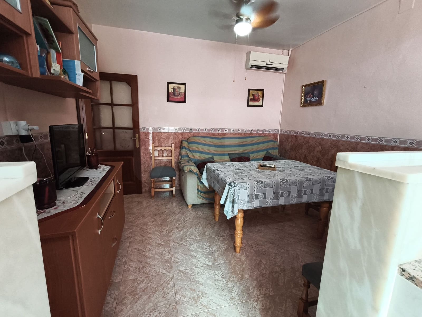 3 makuuhuone Omakotitalo myytävänä paikassa Lucena mukana 
autotalli - 177 000 € (Ref: 9988102)