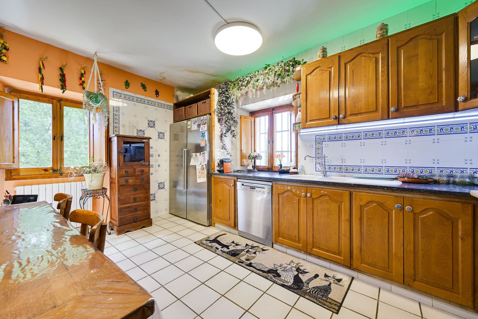 6 soveværelse Finca/Landehus til salg i Girona by med swimmingpool - € 1.900.000 (Ref: 9988103)