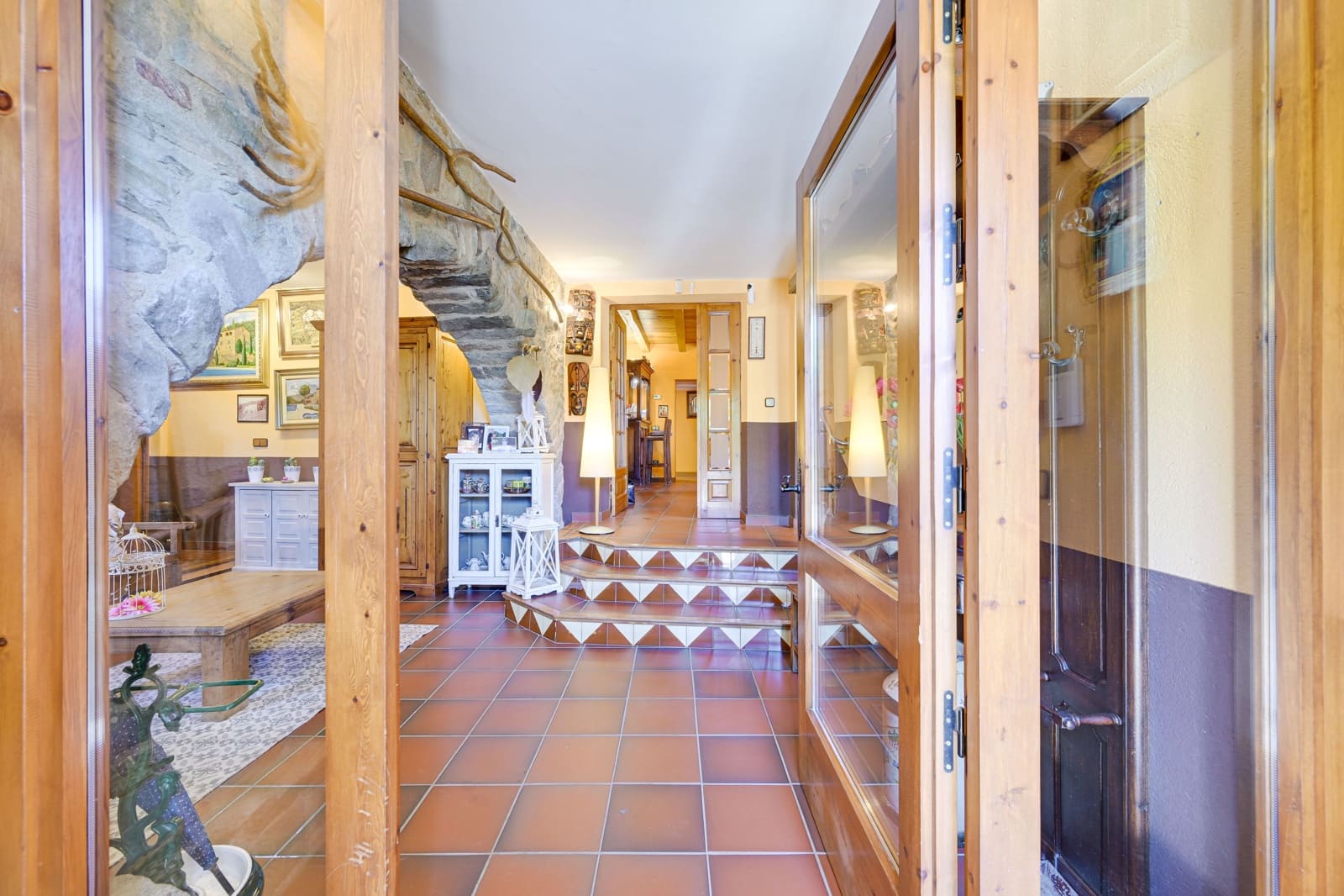 6 soveværelse Finca/Landehus til salg i Girona by med swimmingpool - € 1.900.000 (Ref: 9988103)