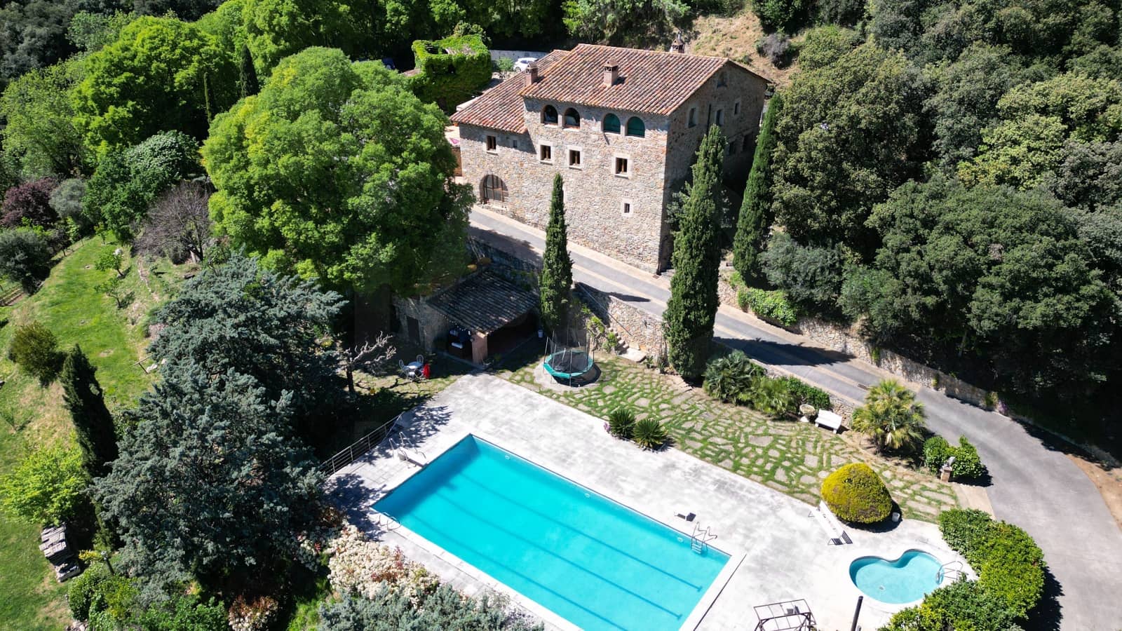 6 soveværelse Finca/Landehus til salg i Girona by med swimmingpool - € 1.900.000 (Ref: 9988103)
