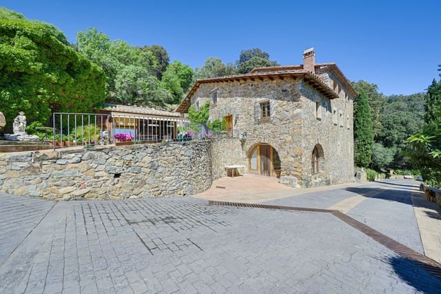 6 Zimmer Finca/Landgut zu verkaufen in Girona Stadt mit Pool - 1.900.000 € (Ref: 9988103)