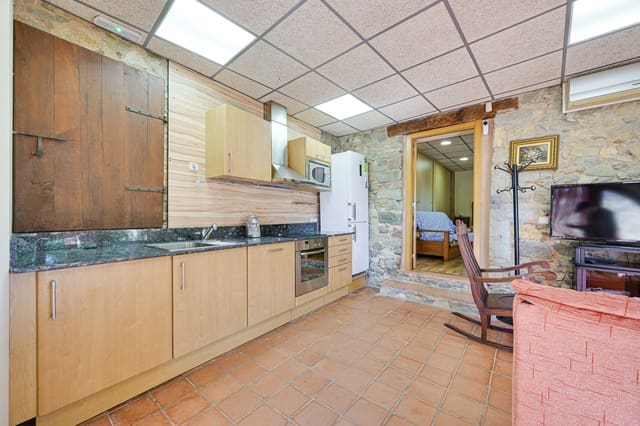 6 Zimmer Finca/Landgut zu verkaufen in Girona Stadt mit Pool - 1.900.000 € (Ref: 9988103)