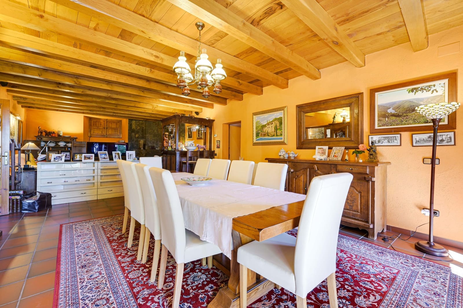 6 soveværelse Finca/Landehus til salg i Girona by med swimmingpool - € 1.900.000 (Ref: 9988103)