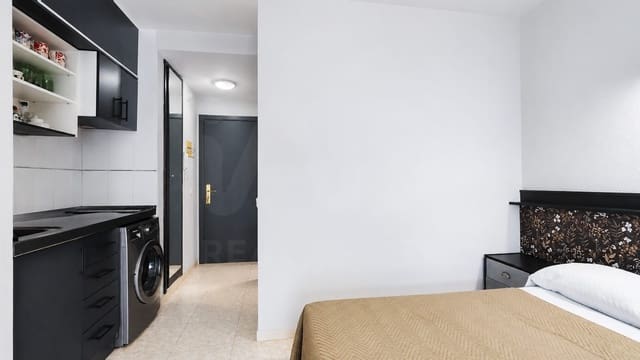 Apartamento en Salou en venta con piscina - 159.000 € (Ref: 9988105)