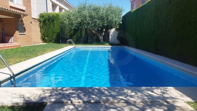 2 soveværelse Byhus til salg i Cambrils med swimmingpool garage - € 330.000 (Ref: 9988109)