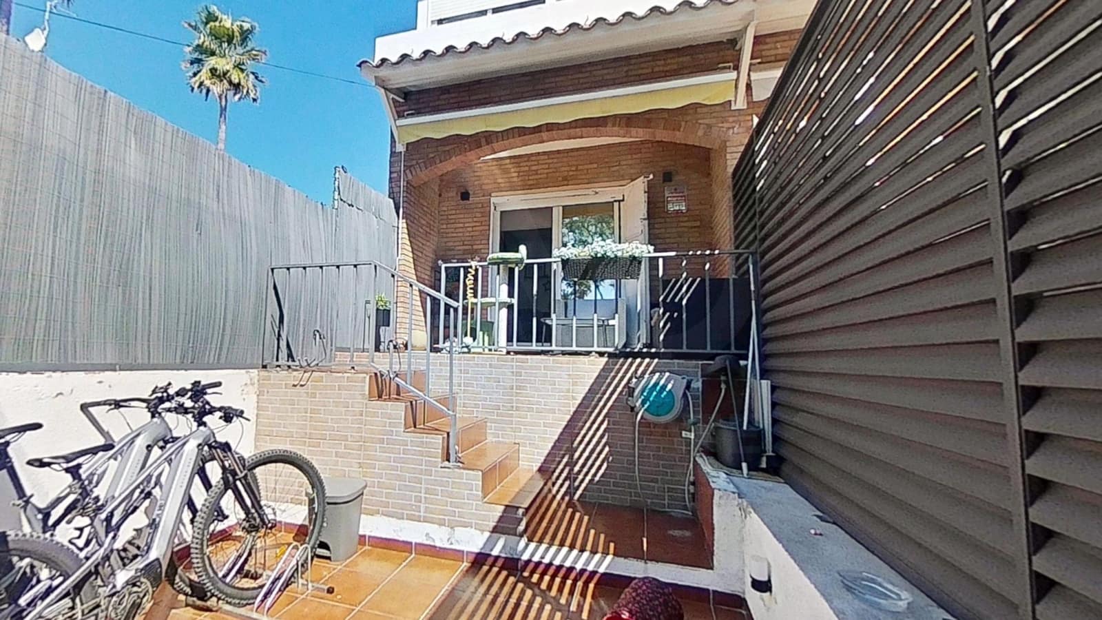 2 sypialnia Dom na sprzedaż w Miasto Tarragona z basenem garażem - 330 000 € (Ref: 9988109)
