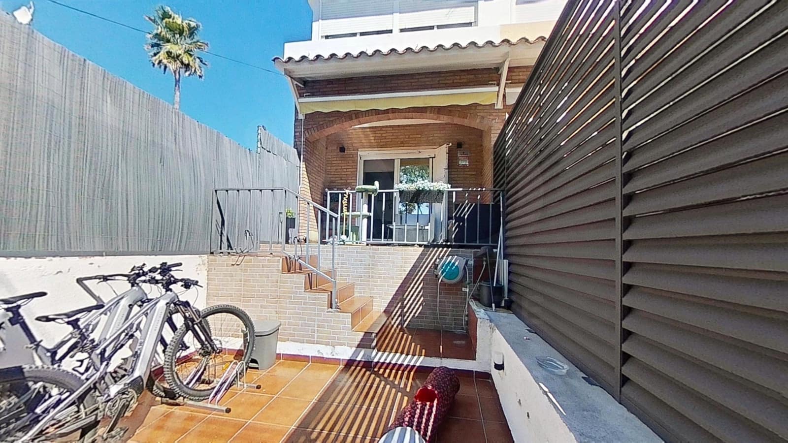 2 sypialnia Dom na sprzedaż w Miasto Tarragona z basenem garażem - 330 000 € (Ref: 9988109)
