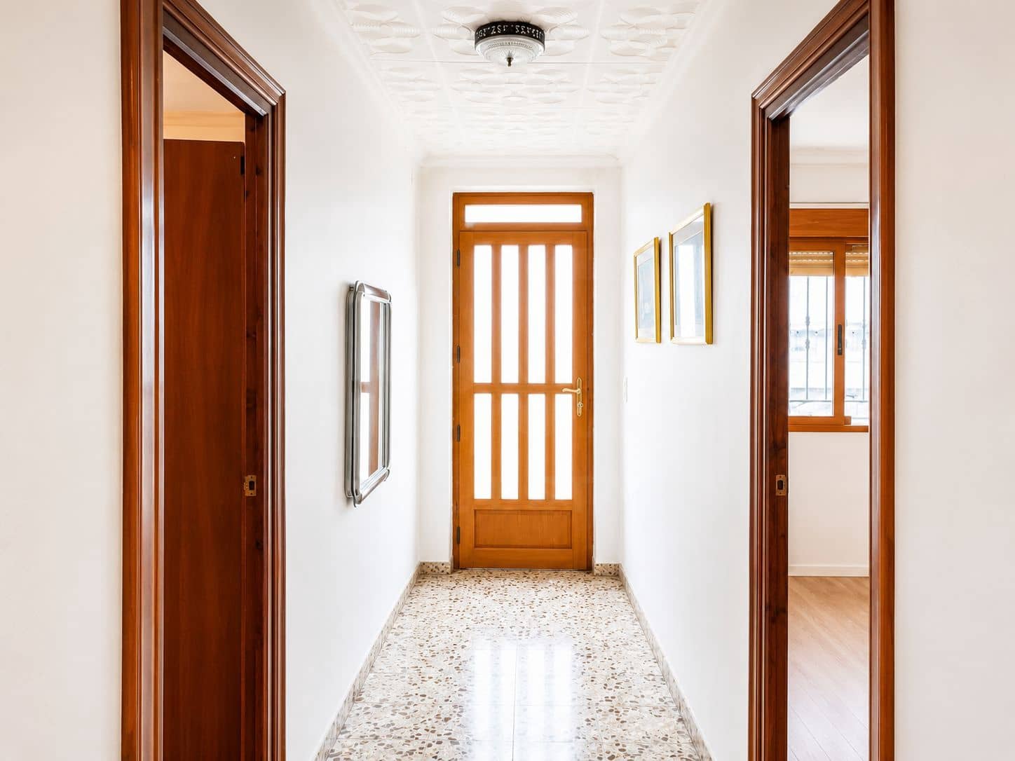 Adosado de 5 habitaciones en Alicante / Alacant ciudad en venta - 85.500 € (Ref: 9988111)