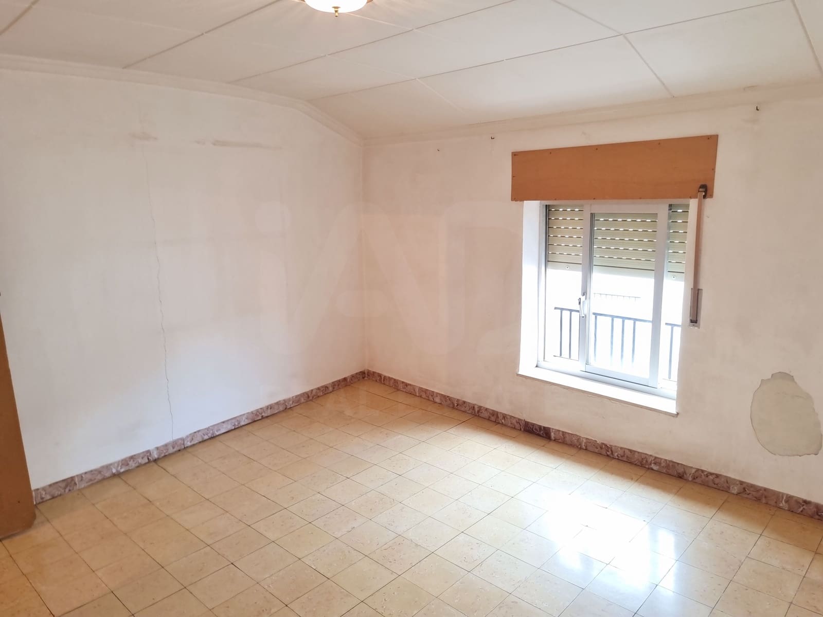 Adosado de 5 habitaciones en Alicante / Alacant ciudad en venta - 85.500 € (Ref: 9988111)