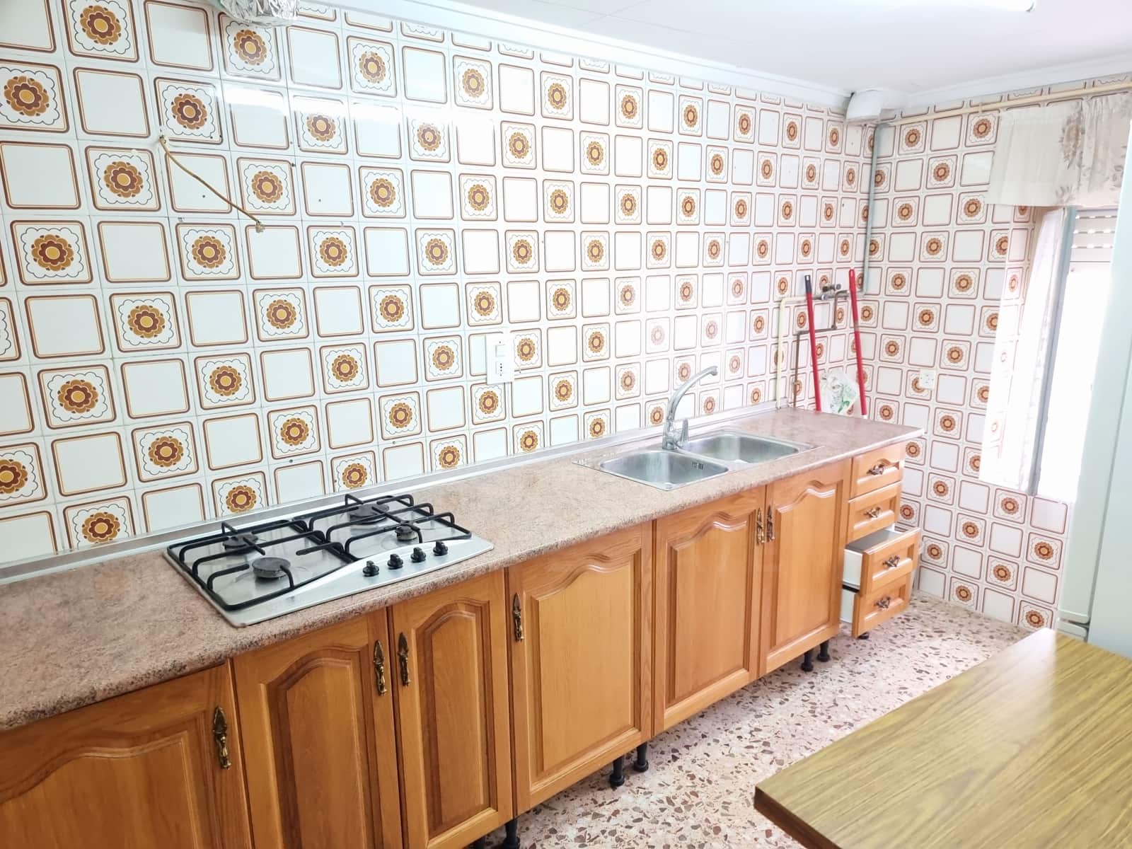 Adosado de 5 habitaciones en Alicante / Alacant ciudad en venta - 85.500 € (Ref: 9988111)