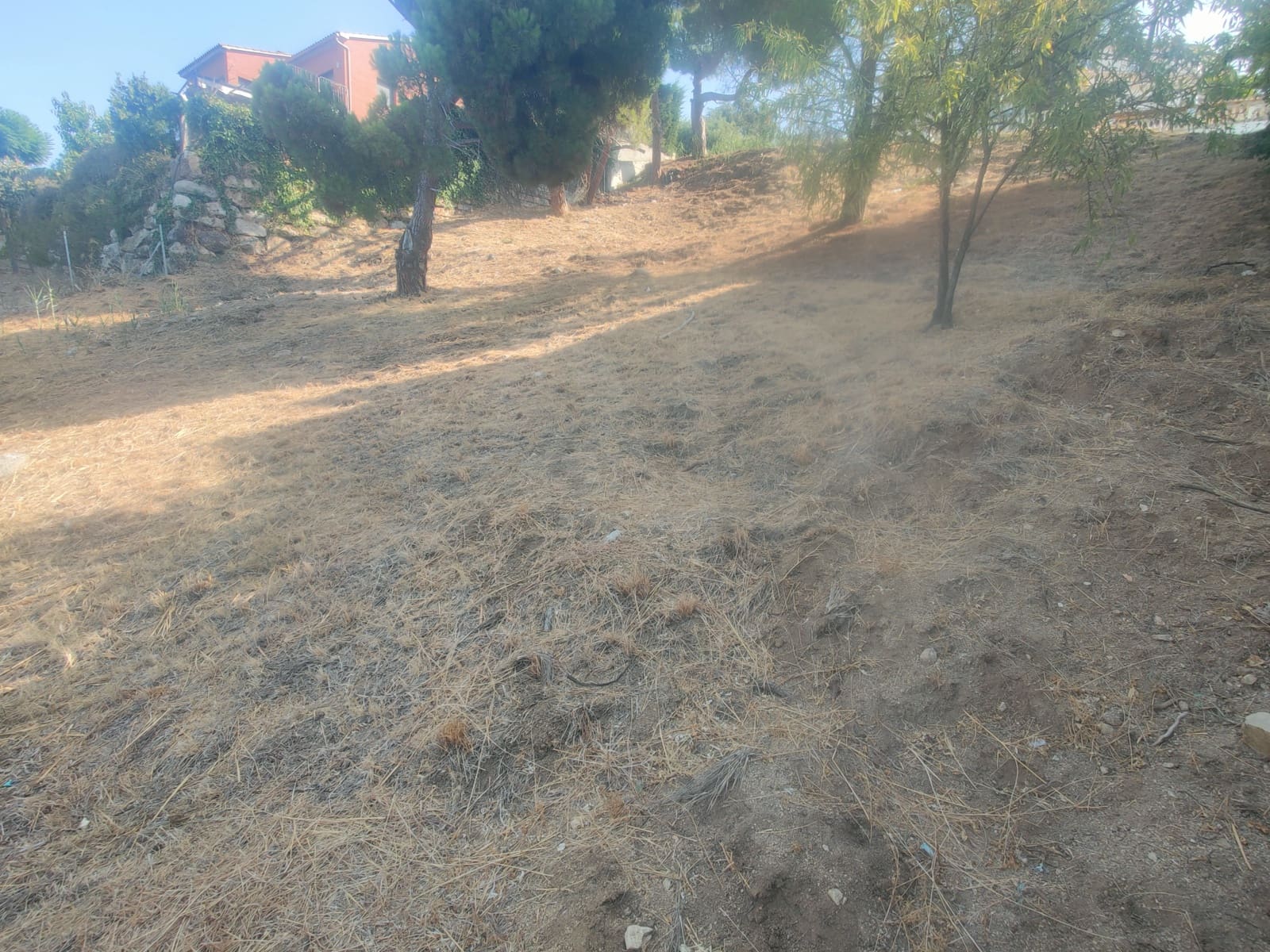 Building Plot for sale in Barcelona city - € 215,000 (Ref: 9988113)