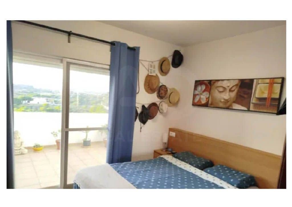 3 soverom Rekkehus til salgs i Huelva by med svømmebasseng - € 235 000 (Ref: 9988116)