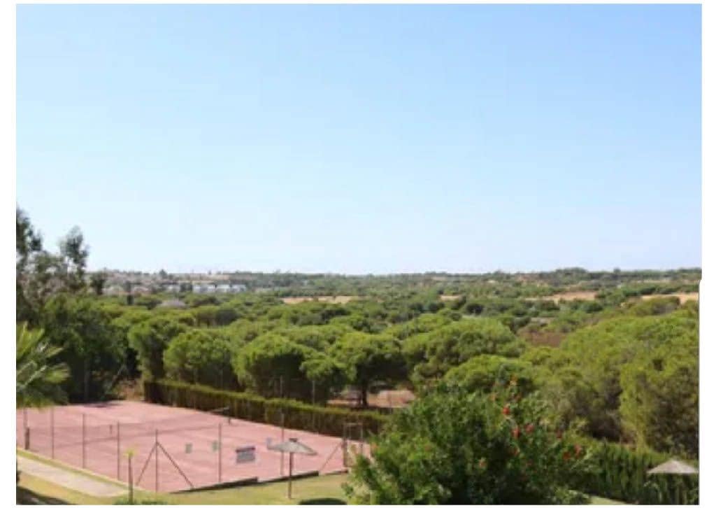 3 soverom Rekkehus til salgs i Huelva by med svømmebasseng - € 235 000 (Ref: 9988116)