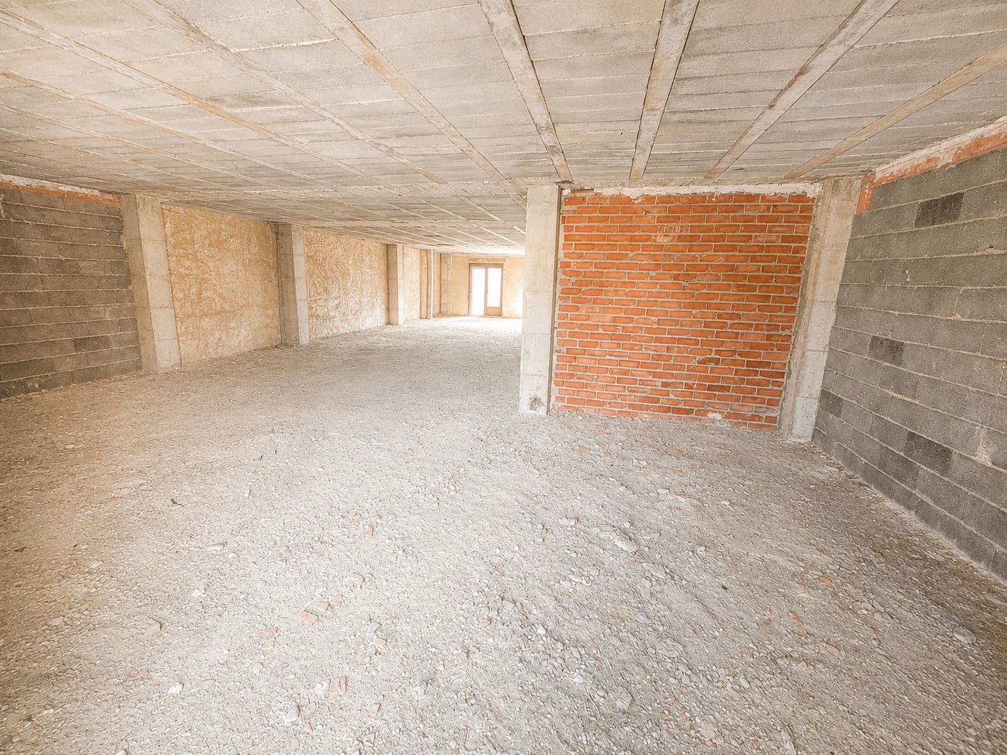 Erhverv til salg i Calasparra - € 230.000 (Ref: 9988118)