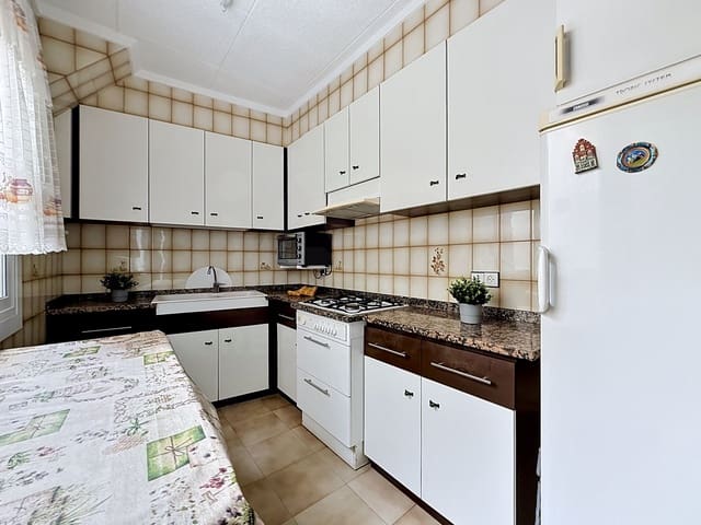 Apartamento de 3 habitaciones en Mataró en venta - 200.000 € (Ref: 9988119)