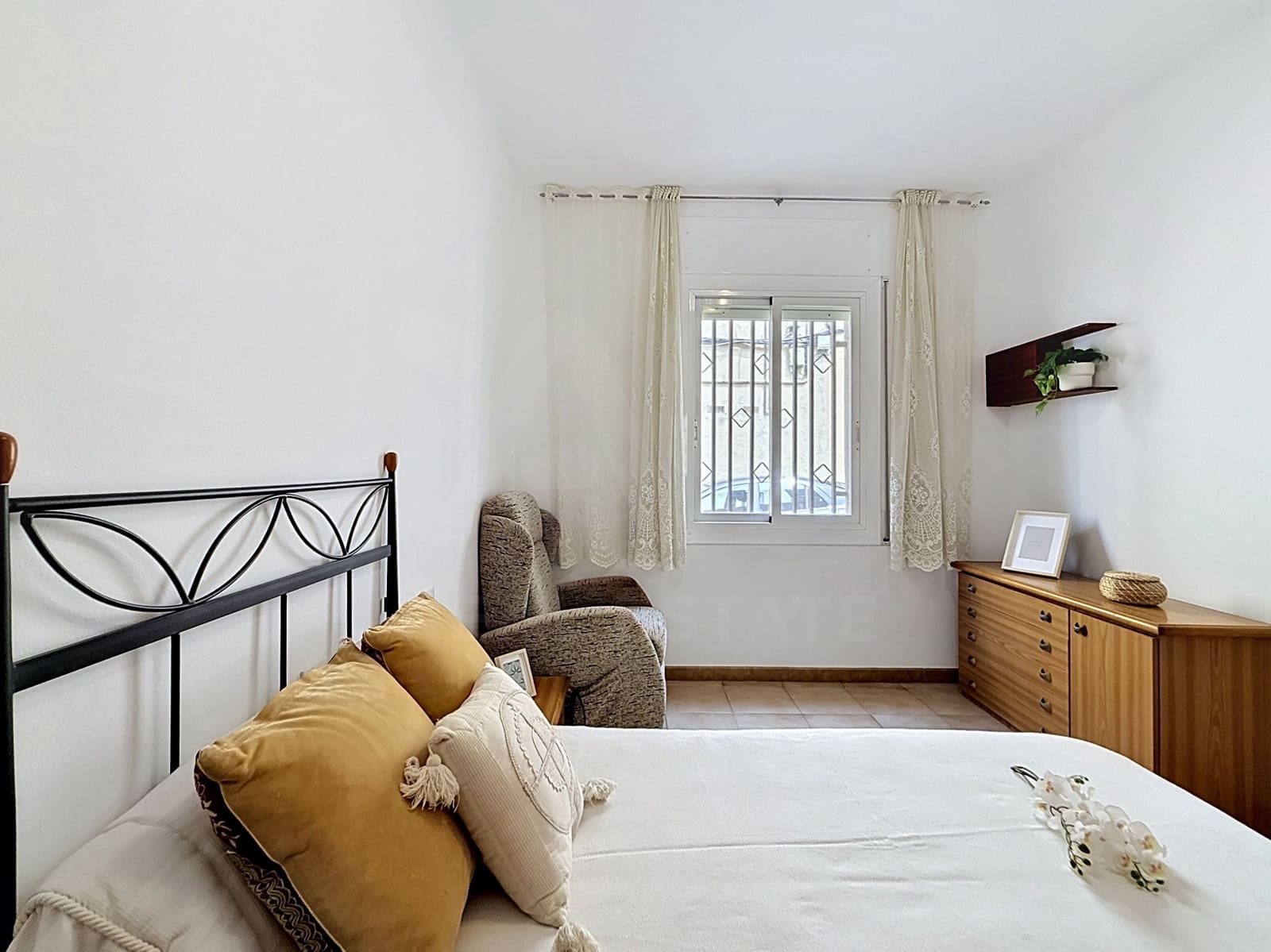 Apartamento de 3 habitaciones en Barcelona ciudad en venta - 200.000 € (Ref: 9988119)