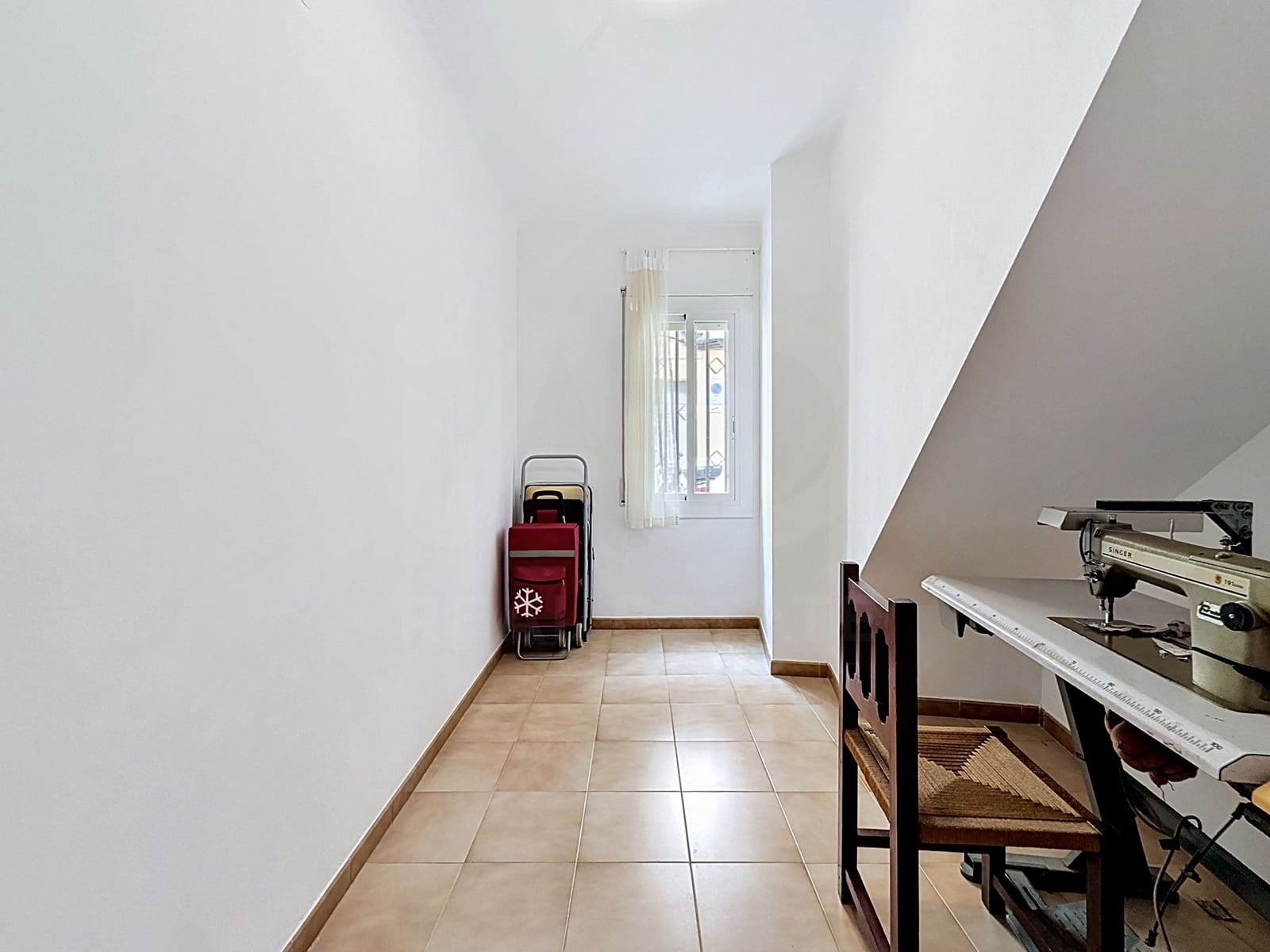 Apartamento de 3 habitaciones en Barcelona ciudad en venta - 200.000 € (Ref: 9988119)