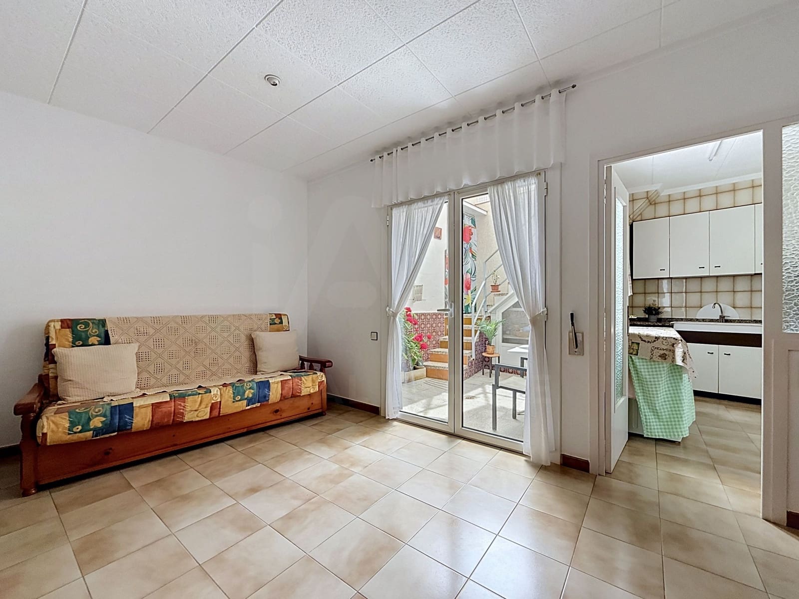 Apartamento de 3 habitaciones en Barcelona ciudad en venta - 200.000 € (Ref: 9988119)