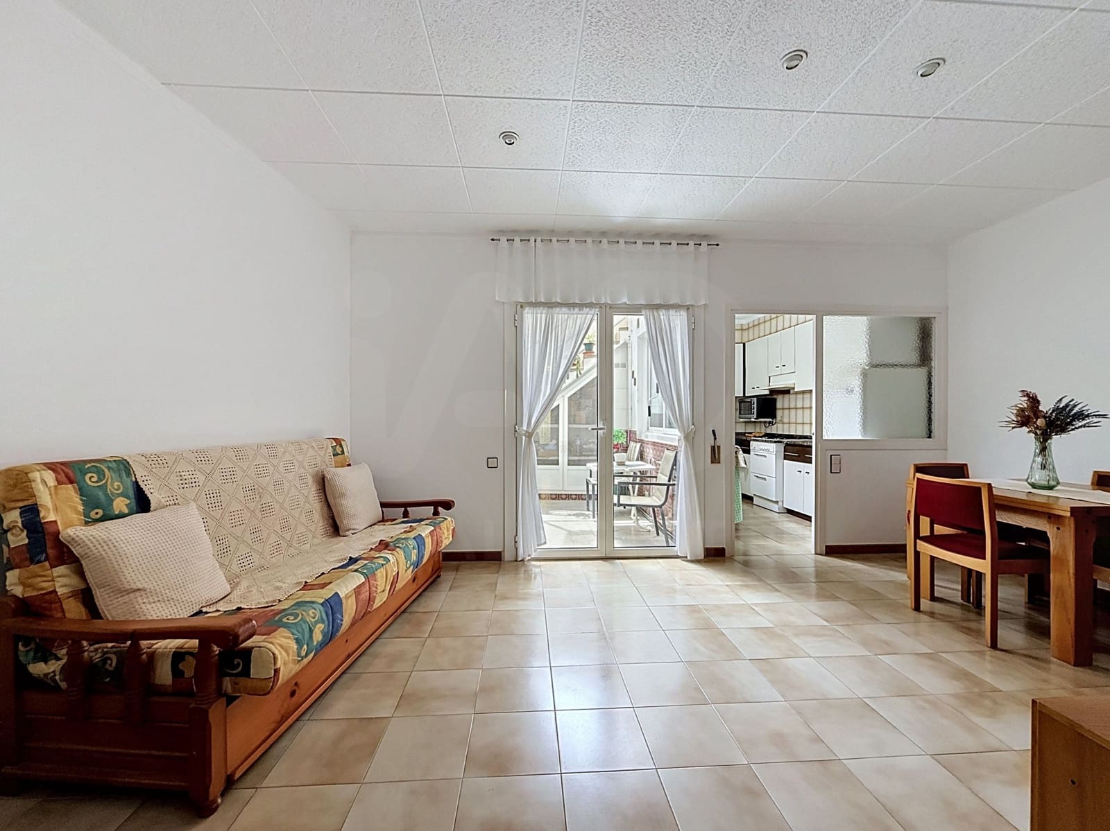 Apartamento de 3 habitaciones en Barcelona ciudad en venta - 200.000 € (Ref: 9988119)
