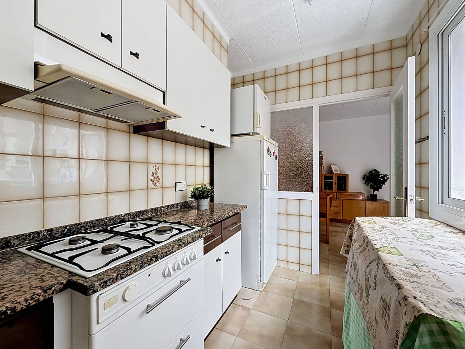 Apartamento de 3 habitaciones en Barcelona ciudad en venta - 200.000 € (Ref: 9988119)