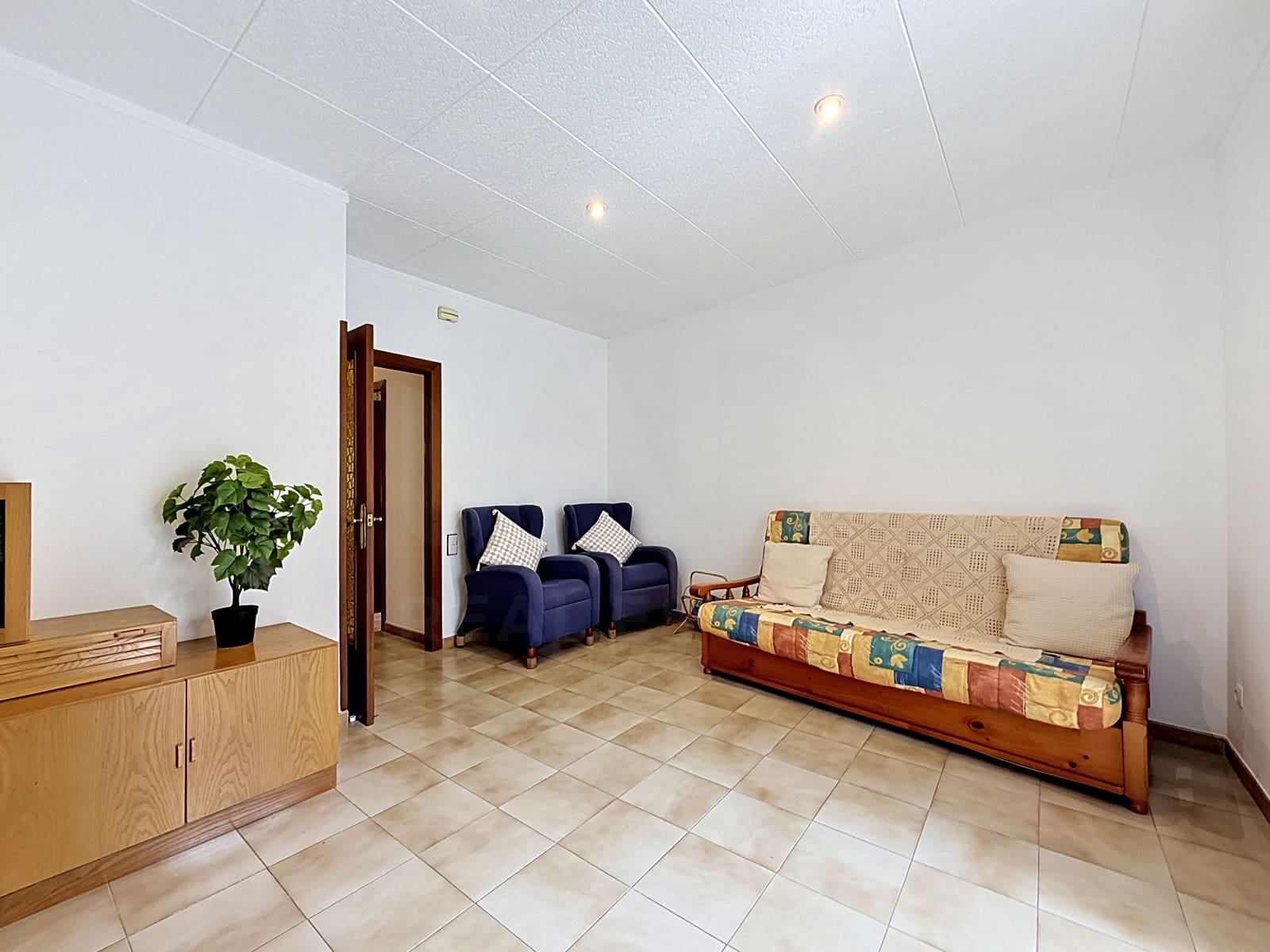 Apartamento de 3 habitaciones en Barcelona ciudad en venta - 200.000 € (Ref: 9988119)