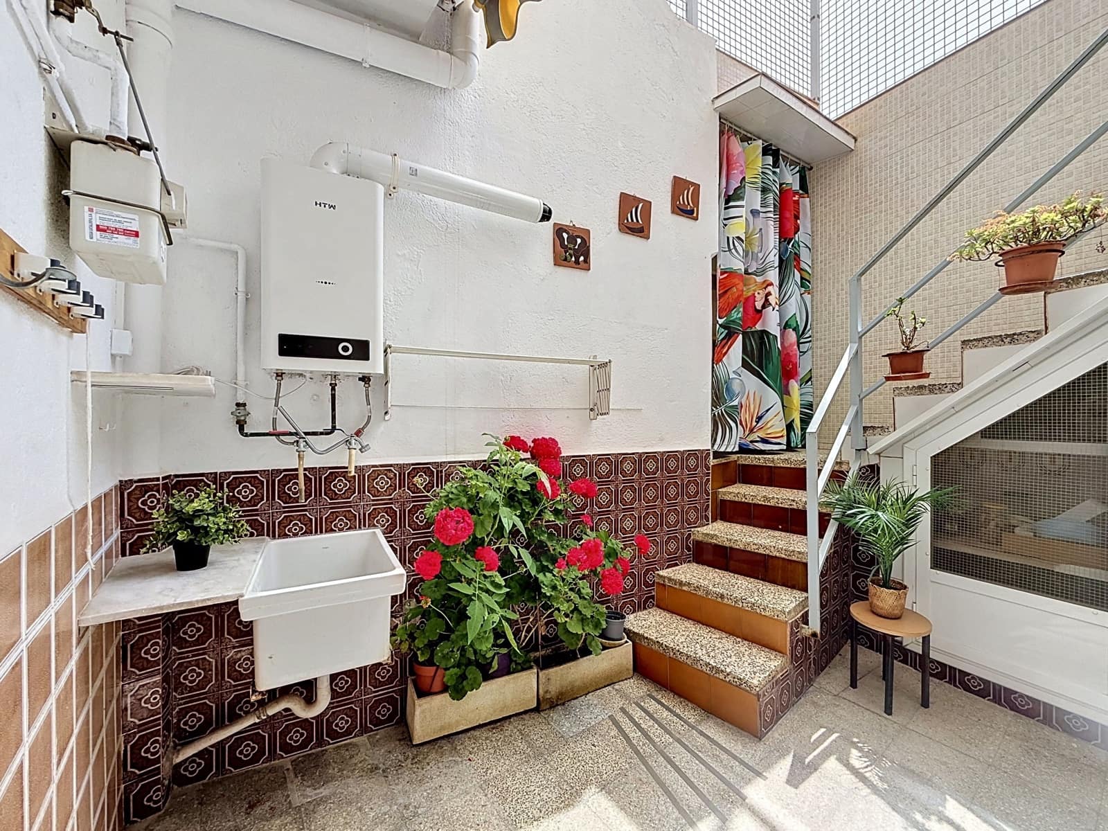 Apartamento de 3 habitaciones en Barcelona ciudad en venta - 200.000 € (Ref: 9988119)