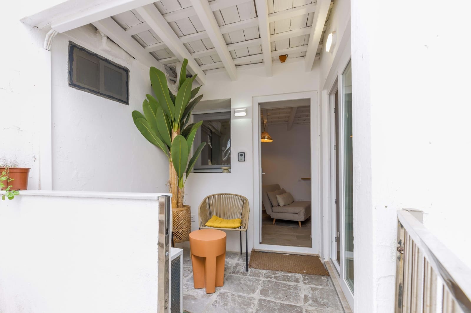 1 bedroom Apartment for sale in Cadiz city - € 285,000 (Ref: 9988123)