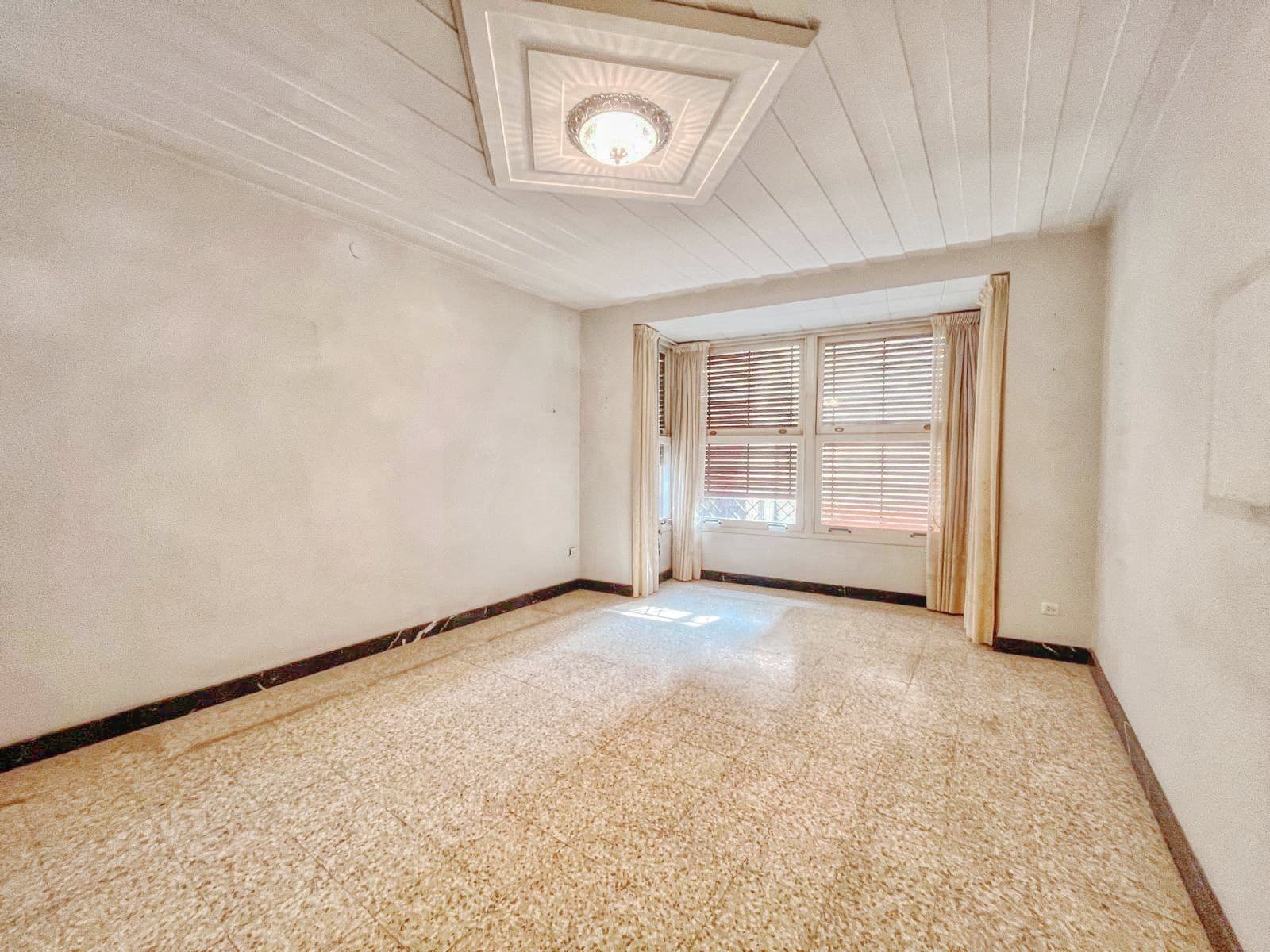 4 Zimmer Haus zu verkaufen in Vila-real mit Garage - 175.000 € (Ref: 9988125)