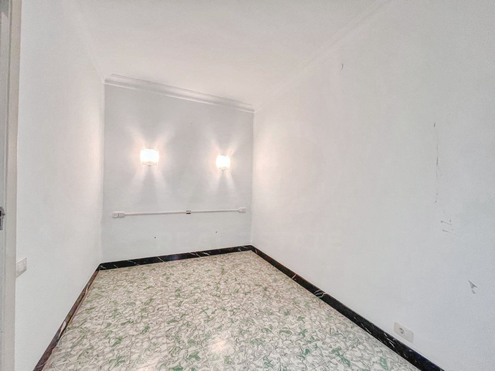 4 Zimmer Haus zu verkaufen in Vila-real mit Garage - 175.000 € (Ref: 9988125)