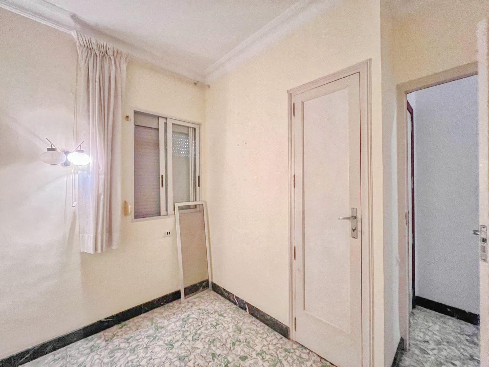 4 Zimmer Haus zu verkaufen in Vila-real mit Garage - 175.000 € (Ref: 9988125)