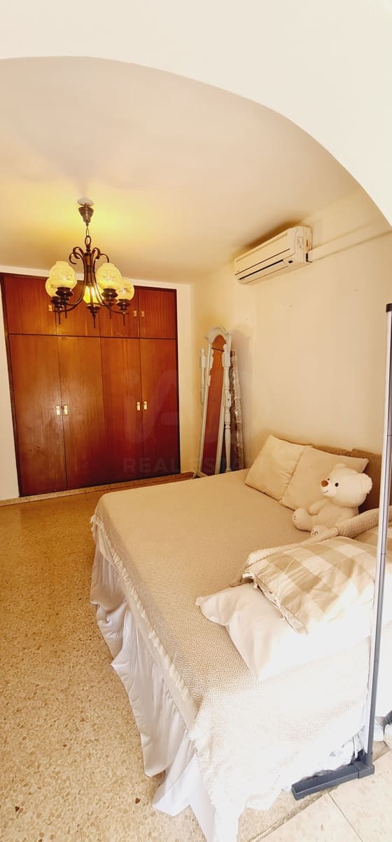 4 bedroom Terraced Villa for sale in Estepona with garage - € 480,000 (Ref: 9988127)