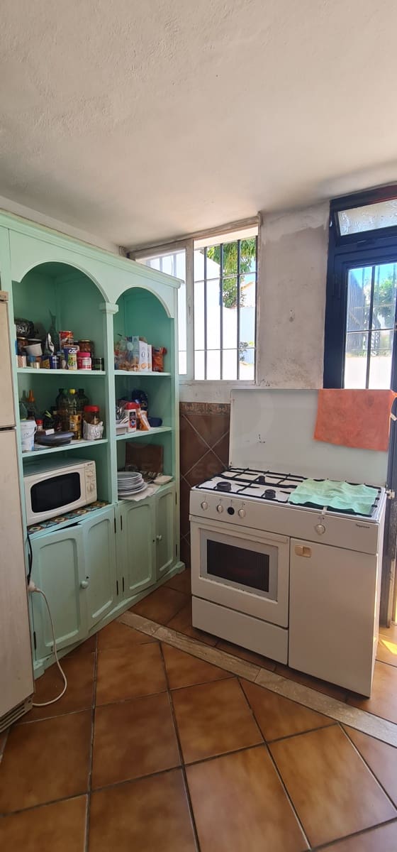 4 bedroom Terraced Villa for sale in Estepona with garage - € 480,000 (Ref: 9988127)