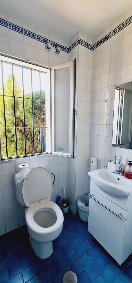 4 bedroom Terraced Villa for sale in Estepona with garage - € 480,000 (Ref: 9988127)
