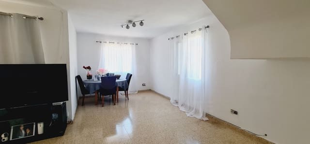 4 soverom Rekkehus til salgs i Nueva Atalaya, Estepona med garasje - € 480 000 (Ref: 9988127)
