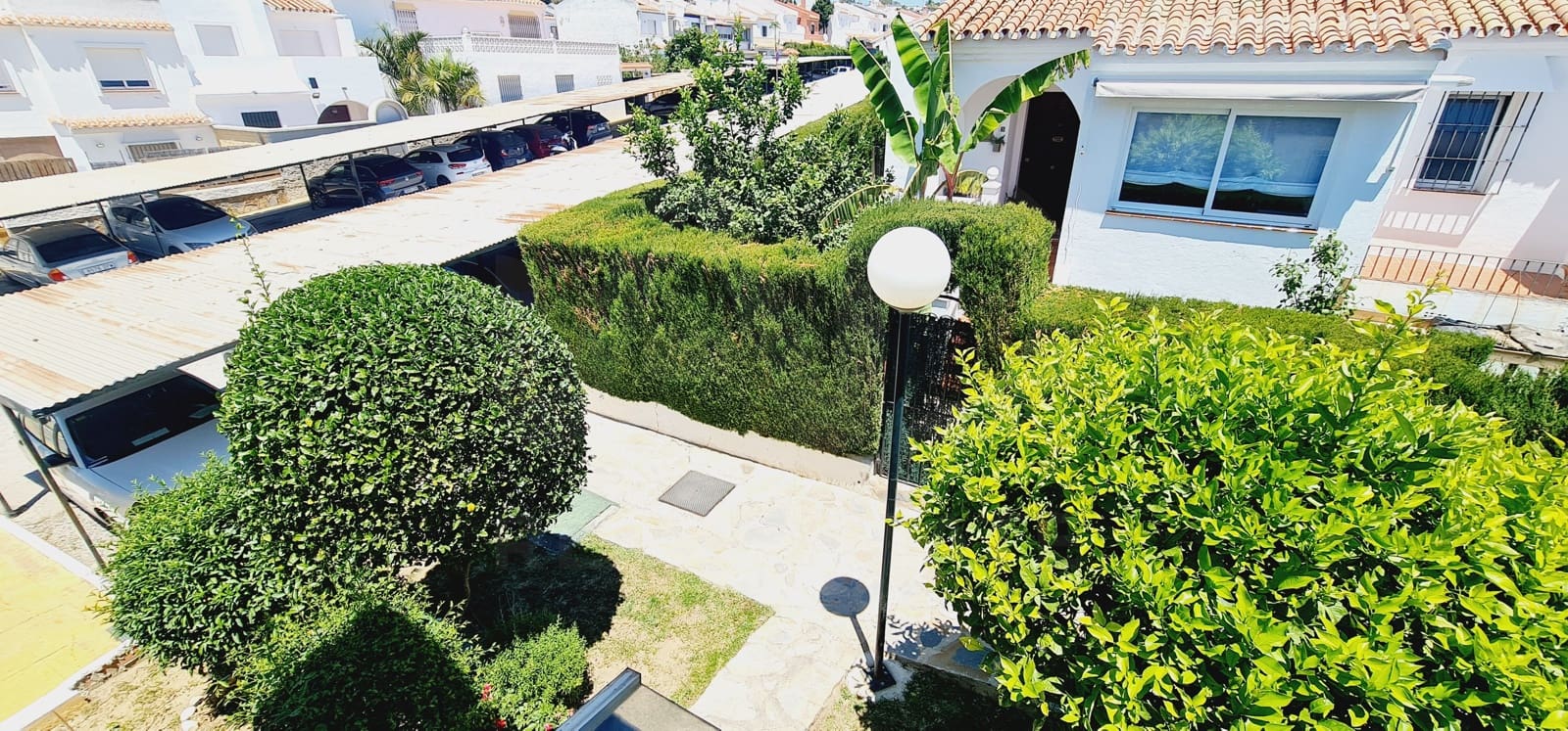 4 bedroom Terraced Villa for sale in Estepona with garage - € 480,000 (Ref: 9988127)