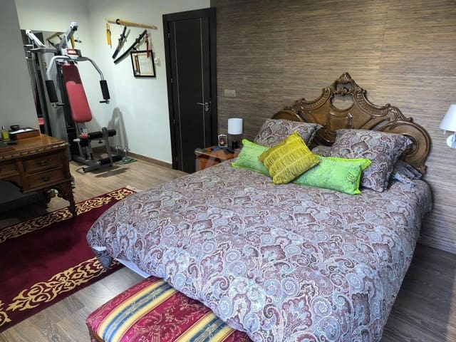 4 sovrum Villa till salu i Valladolid stad med garage - 340 000 € (Ref: 9988128)