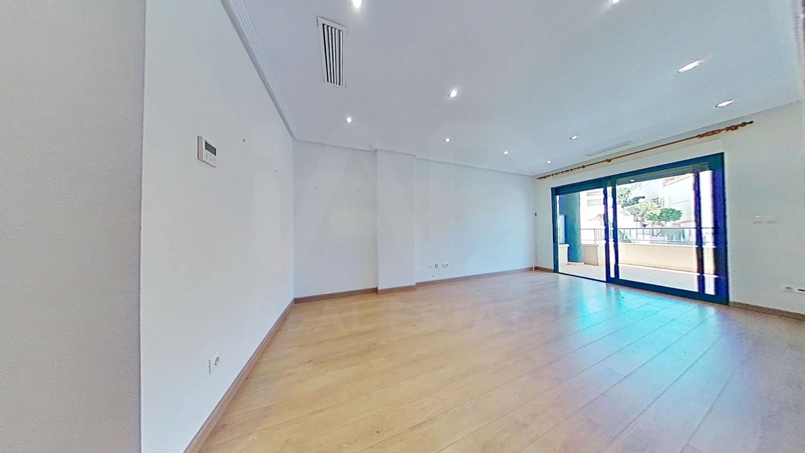 2 soveværelse Lejlighed til salg i Santa Pola med swimmingpool garage - € 298.000 (Ref: 9988131)