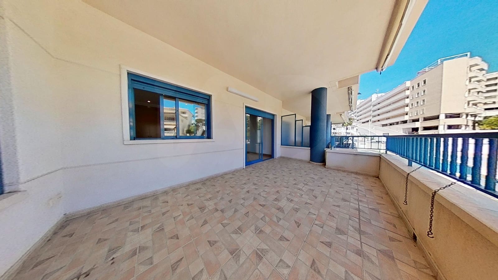 2 soveværelse Lejlighed til salg i Santa Pola med swimmingpool garage - € 298.000 (Ref: 9988131)