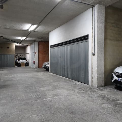 Garage til salg i Gandia - € 35.000 (Ref: 9988132)