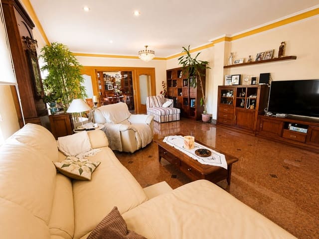 5 sovrum Hus till salu i Valladolid stad med garage - 600 000 € (Ref: 9988136)