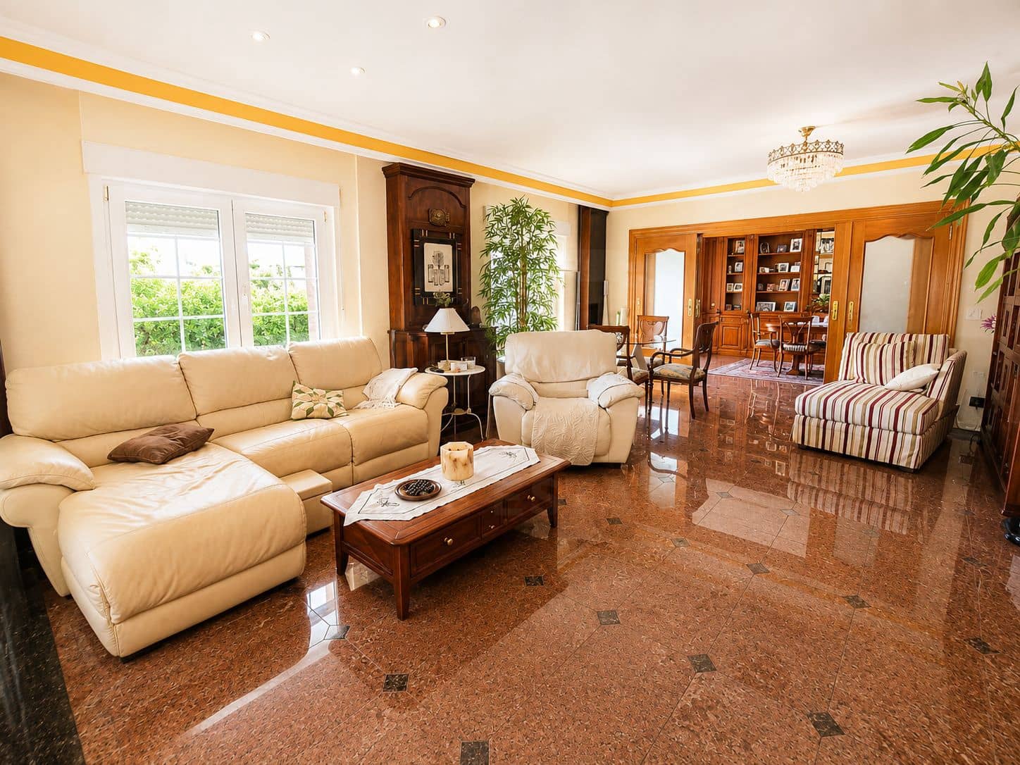 5 chambre Maison de Ville à vendre à Valladolid ville avec garage - 600 000 € (Ref: 9988136)