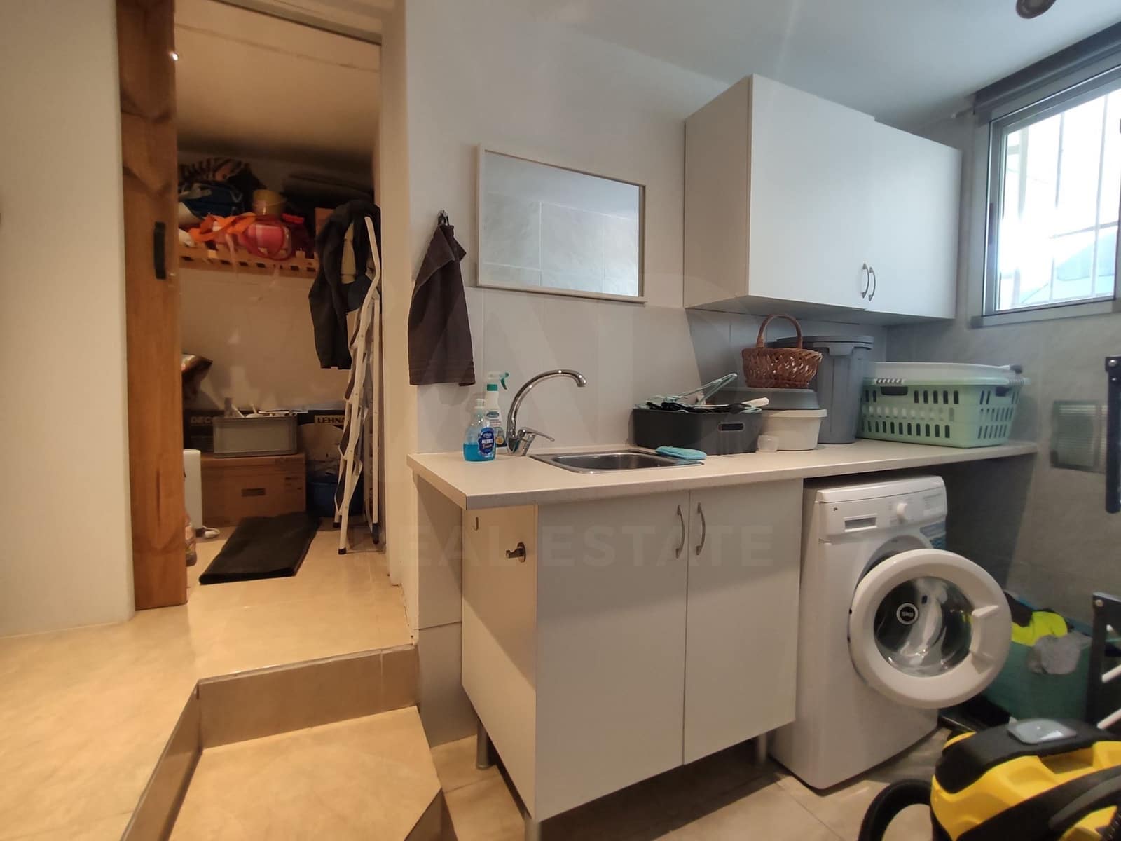 5 soverom Finca/Herregård til salgs i Pedralba med svømmebasseng - € 395 000 (Ref: 9988137)