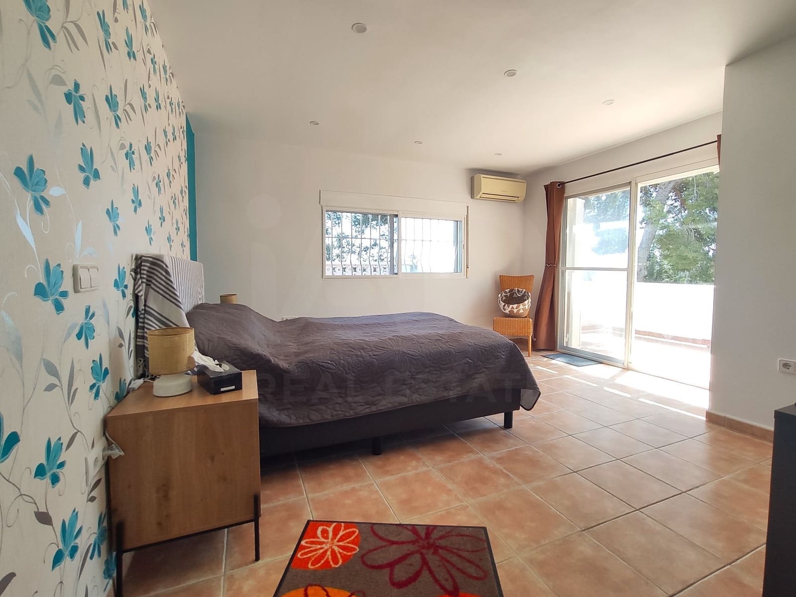 5 soverom Finca/Herregård til salgs i Pedralba med svømmebasseng - € 395 000 (Ref: 9988137)