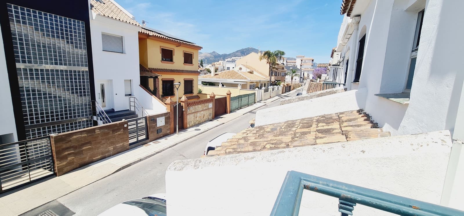 5 soveværelse Rækkehus til salg i Fuengirola med swimmingpool garage - € 470.000 (Ref: 9988143)